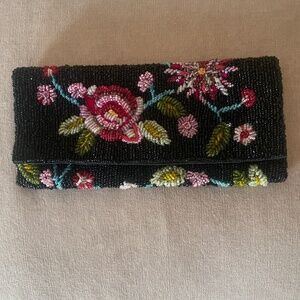 Beaded clutch . Very good condition